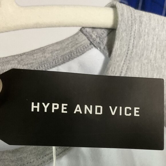 NWT/NWOT University of Kentucky Wildcats 2-piece set, Cropped Top, PJ Shorts - Picture 8 of 14